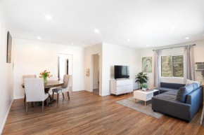 Comfortable 1-Bedroom Near Beverly Hills and Top LA Attractions